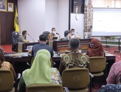 Sekdaprov Lampung Pimpin Rapat Tindak Lanjut Hasil Evaluasi SAKIP 2020