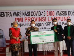 Grab Indonesia Serahkan Bantuan Alat Kesehatan kepada PMI Lampung