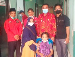 Maulid Nabi, Bamusi PDI-P Lamsel Berikan Bantuan Khitan Gratis dan Kursi Roda