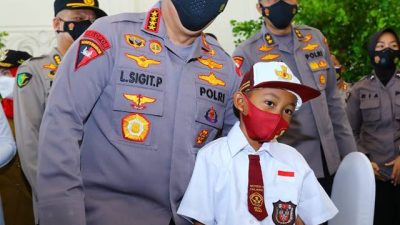 Kapolri Tinjau Percepatan Vaksinasi Covid-19 di Bandarlampung