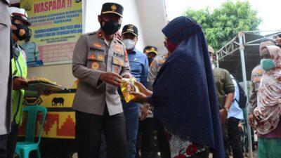 Polda Lampung Gelar Vaksinasi Covid-19 Berhadiah Minyak Goreng