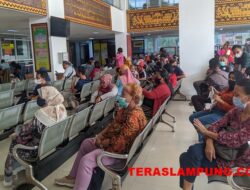 Warga Bandarlampung Keluhkan Pelayanan Disdukcapil