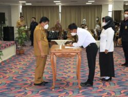Gubernur Lampung Serahkan SK PPPK Guru Tahap I dan II