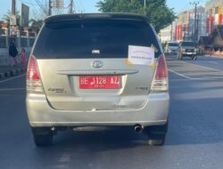 Inilah Penjelasan Pengemudi Mobil Dinas yang Viral Itu