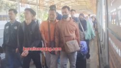 H-3 Lebaran, Pemudik Pejalan Kaki Membludak di Pelabuhan Bakauheni